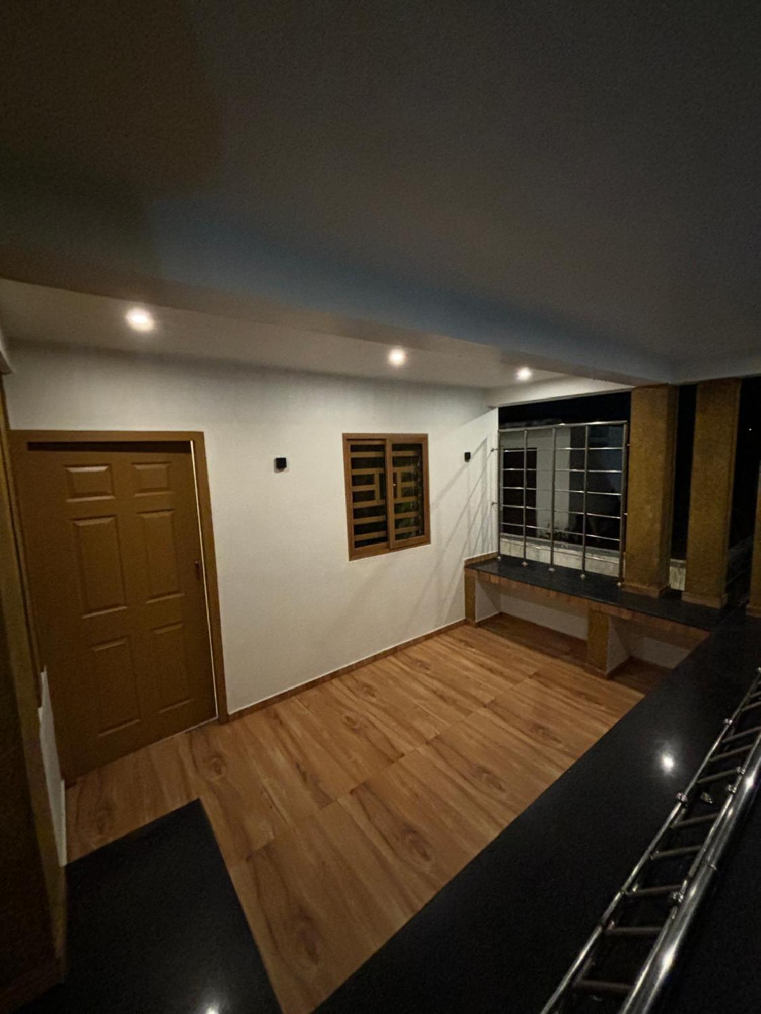 Golden Beach Home Stay Alappuzha Екстериор снимка