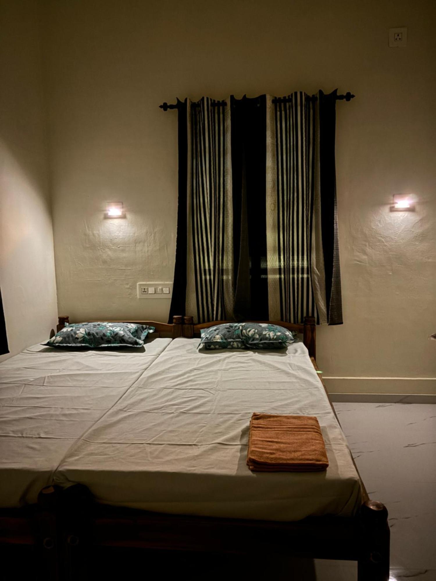 Golden Beach Home Stay Alappuzha Екстериор снимка
