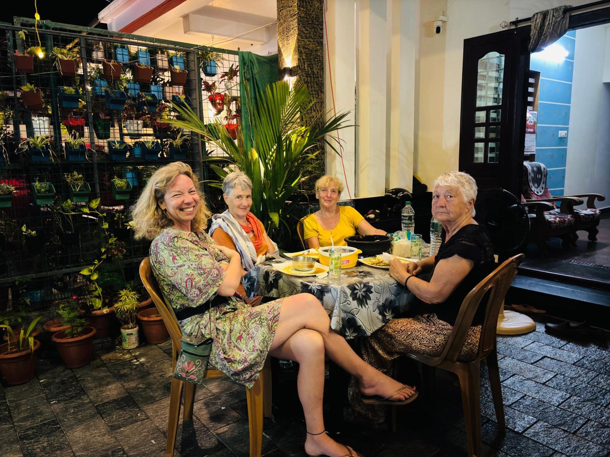 Golden Beach Home Stay Alappuzha Екстериор снимка